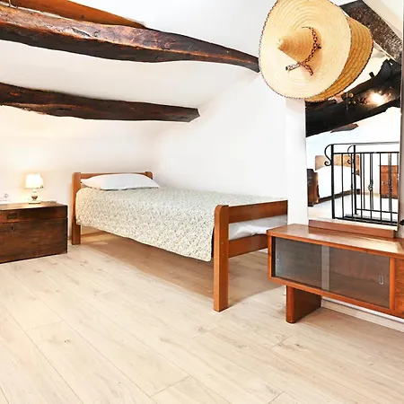 Baladur Apartmán Roč